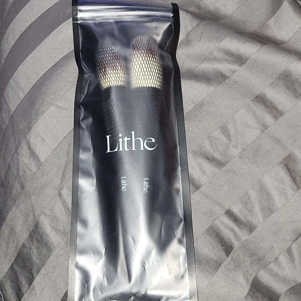 Lithe Essential Face Brush 2 Piece Set Black NEW Powder & Bronzer Brush